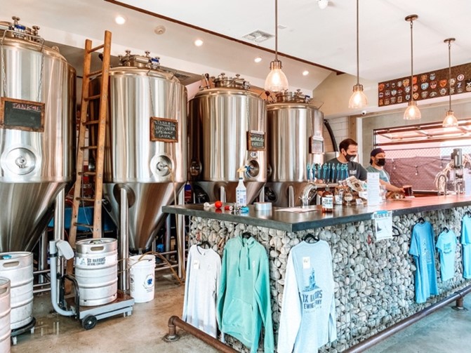 six harbors brewing company
