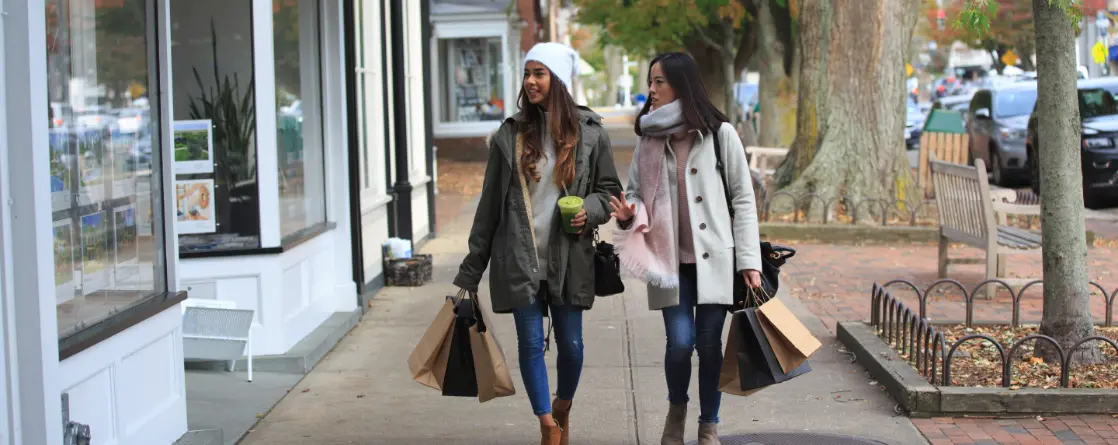 shopping in the hamptons